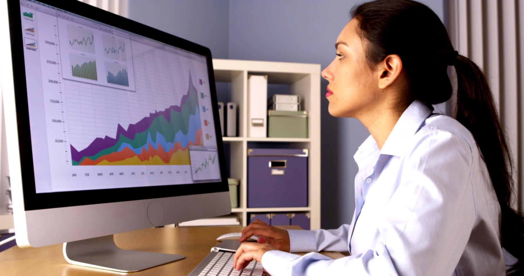 Participants en session d'apprentissage collaboratif